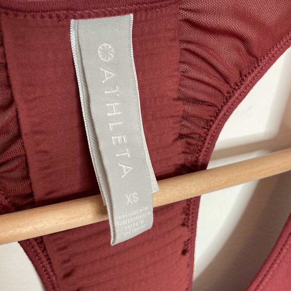 Athleta Bakasana Mesh Back Ruched Tank Size XS - Picture 8 of 10